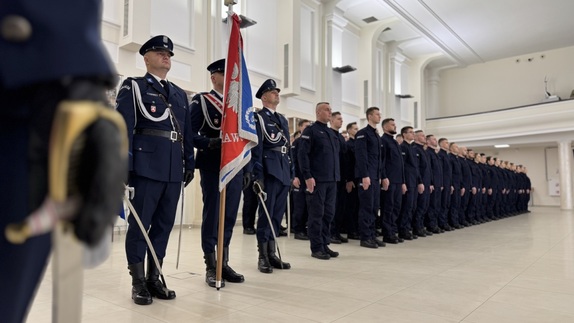 ślubowanie nowoprzyjętych policjantów