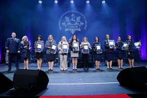 policjantki i pracownice cywilne wyróżnione na Gali upamiętniającej rocznicę powołania Policji Kobiecej