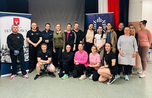 rozpoczęcie kursu samoobrony dla Pań Bezpieczna Kobieta